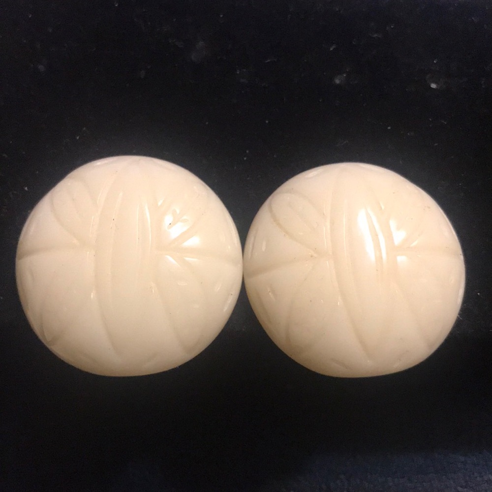 Vintage Bakelite cream flower carved earrings
